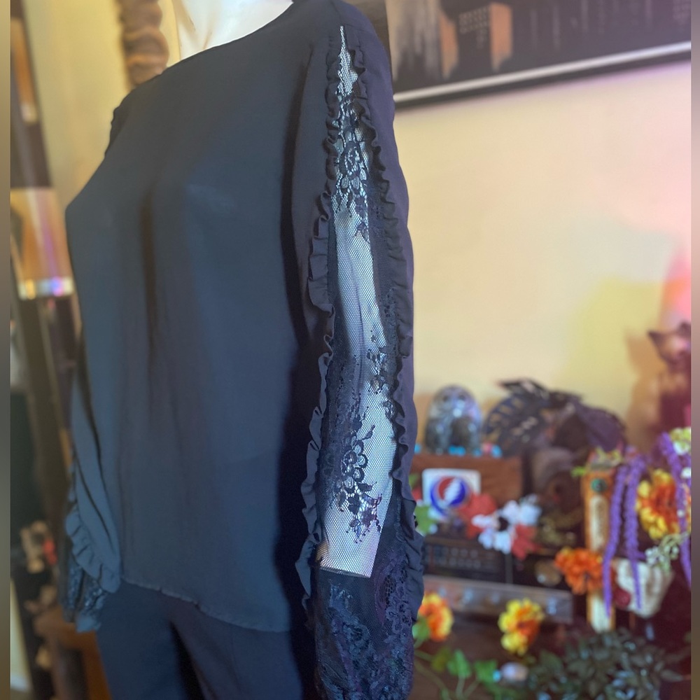 Ladies black elegant ruffles and lace gothic elegant vamp cocktail hour blouse